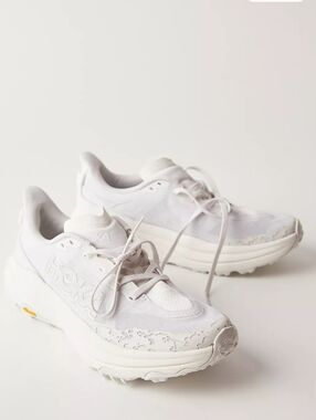 NIB HOKA Speedgoat 6 Sneakers Women's White Athletic Shoes